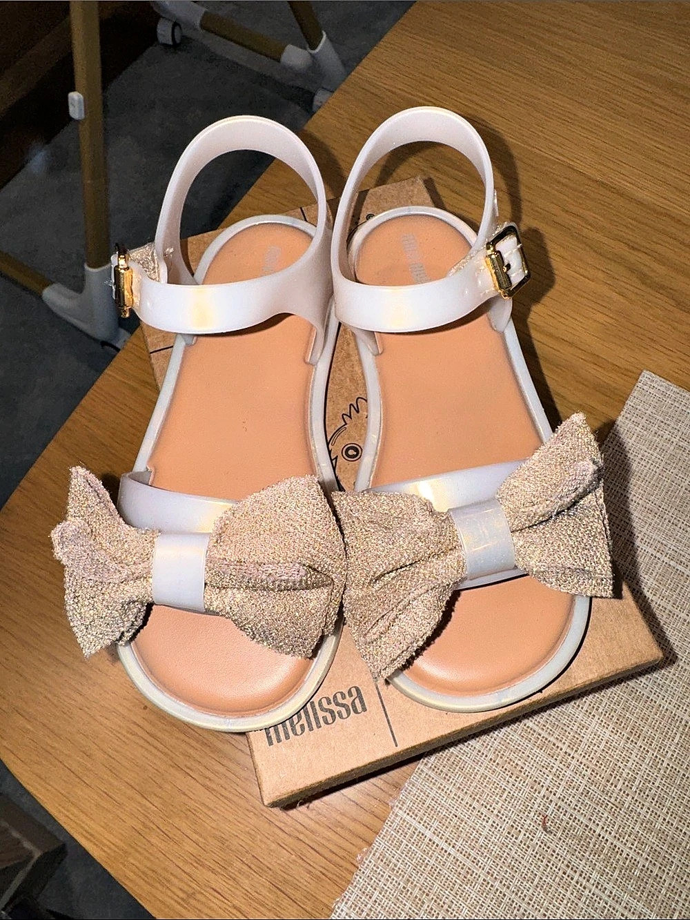 Melissa Ayass Bow Sandals in White & Pink US 11 Like New